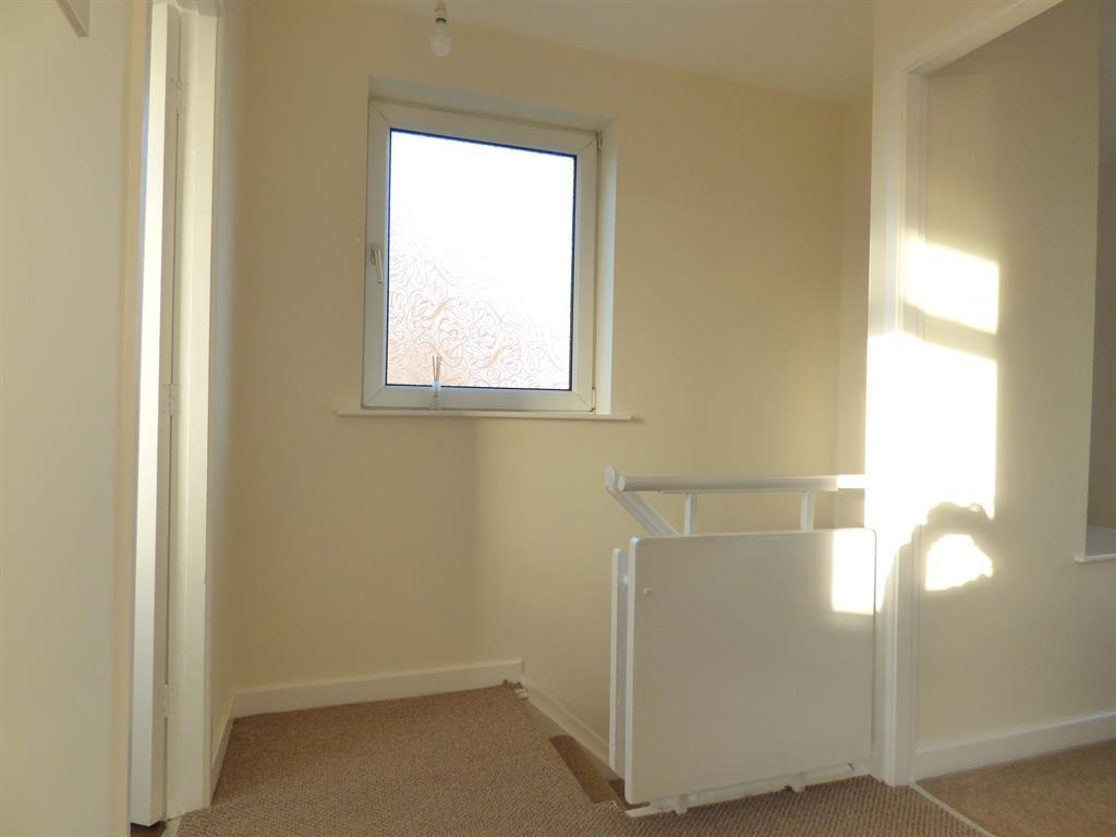 Free property report 24 Redhill Drive, Castleford, WF10 3AJ Chimnie