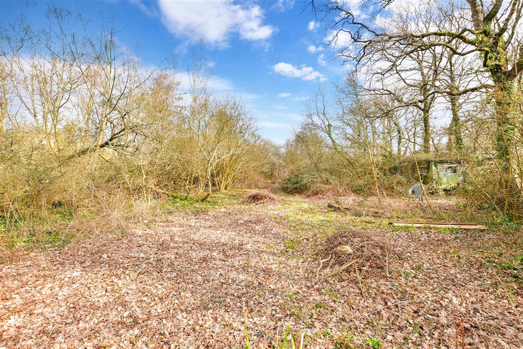 Photos of Solent Road, Cranmore, Yarmouth, Isle Of Wight PO41