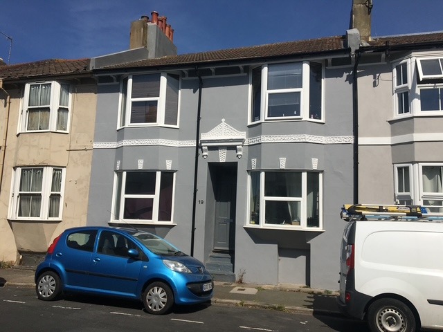 19 Park Crescent Road, Brighton photo 2
