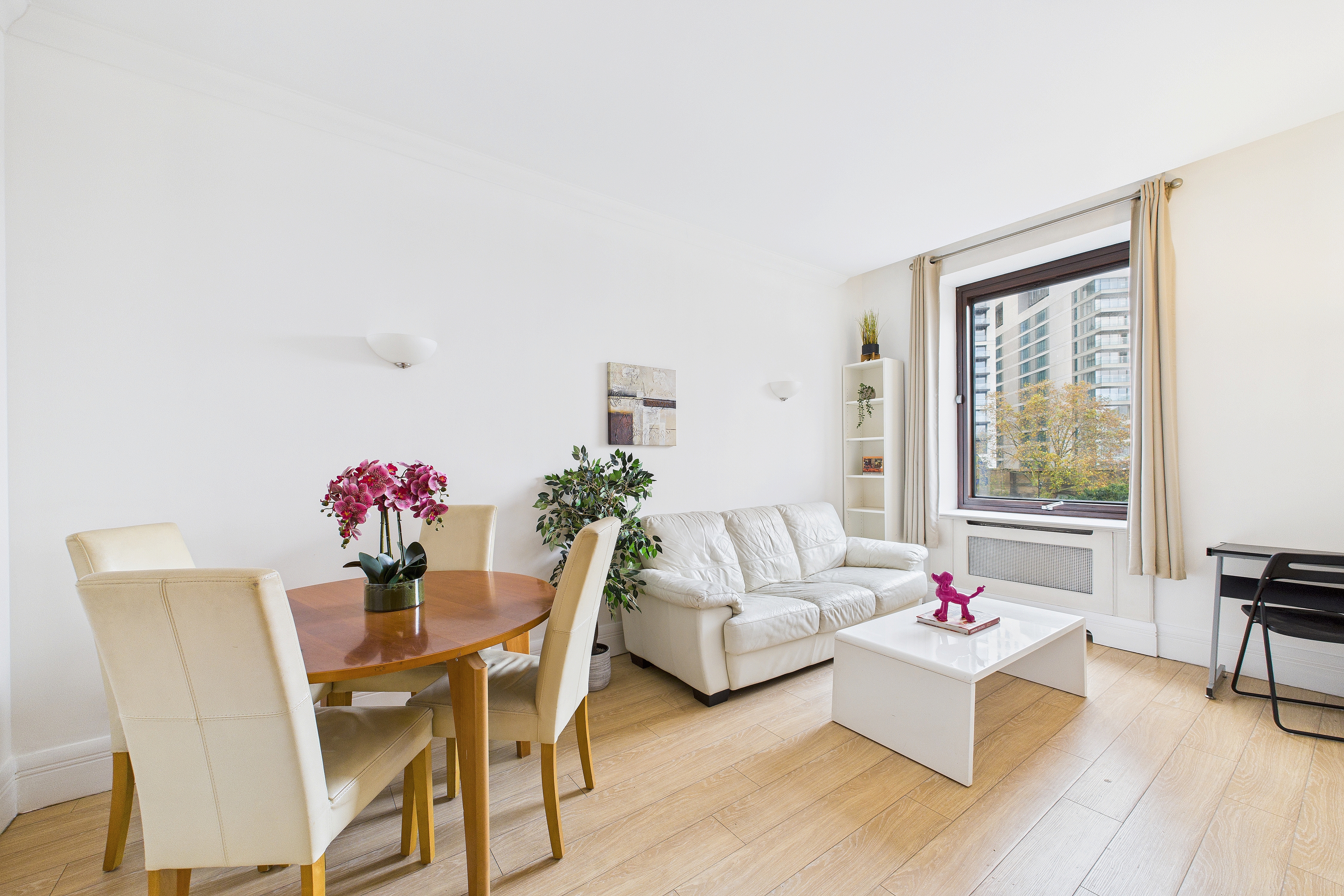2-bed flat on Flat 328, Whitehouse Apartments 9, Belvedere Road, LONDON, £780,000
