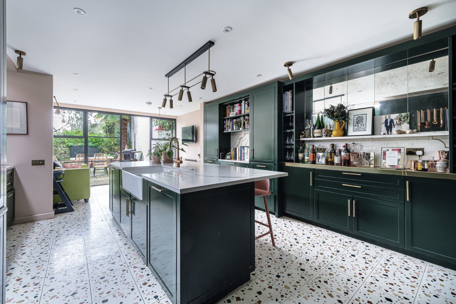 4 bedroom detached house for sale in Banstead