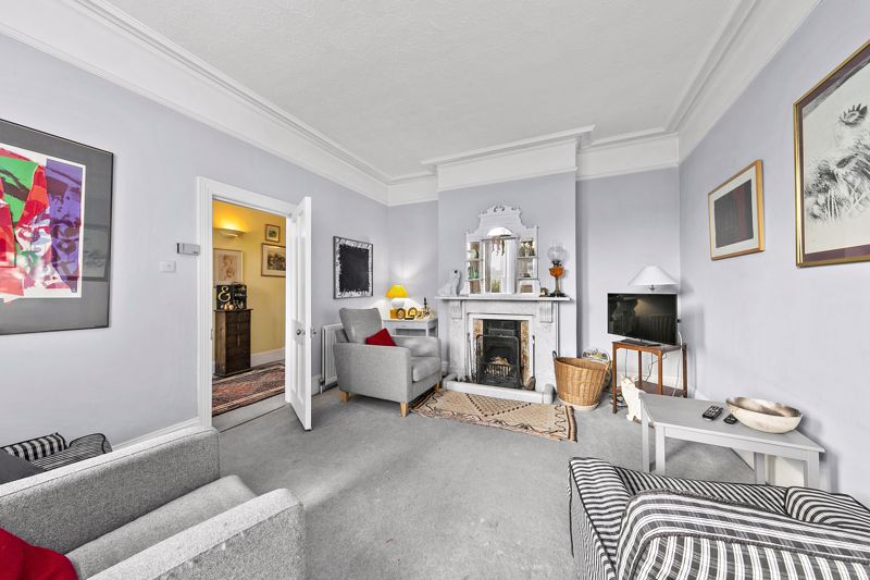 4 bedroom detached house for sale 0