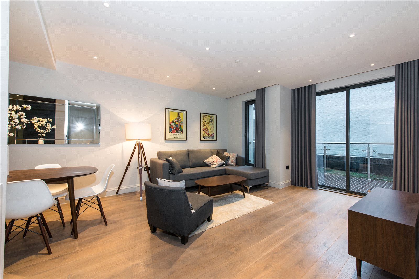 2 bedroom flat for sale 0