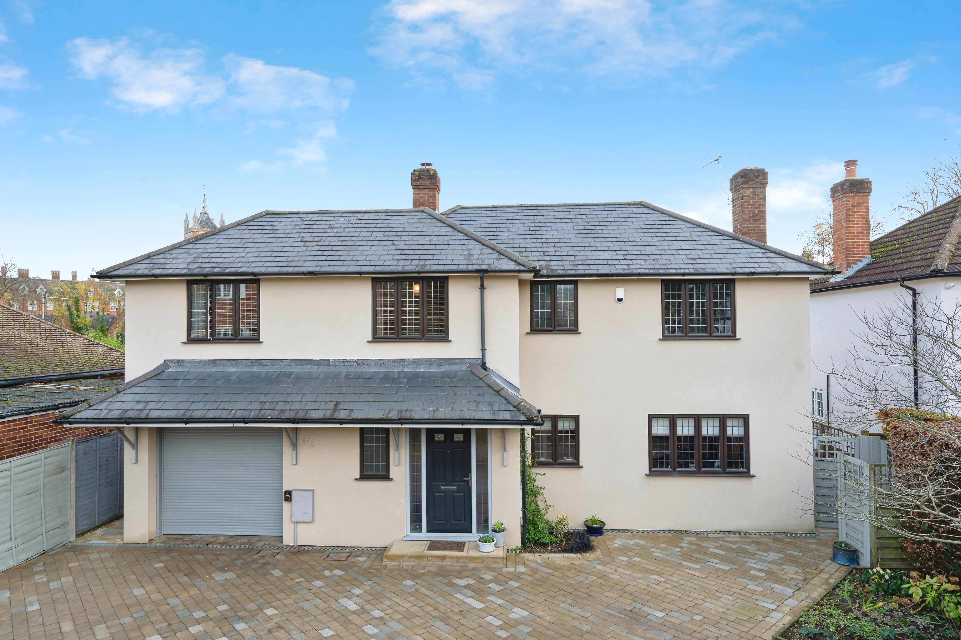 4 bedroom detached house for sale 0