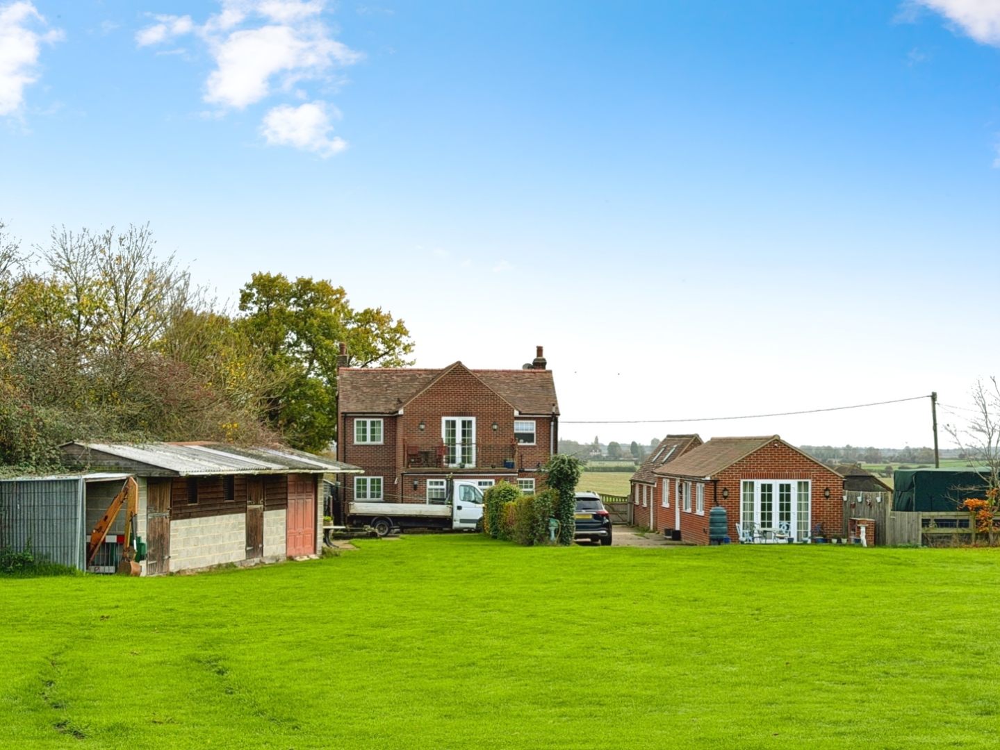 5 bedroom detached house for sale 0