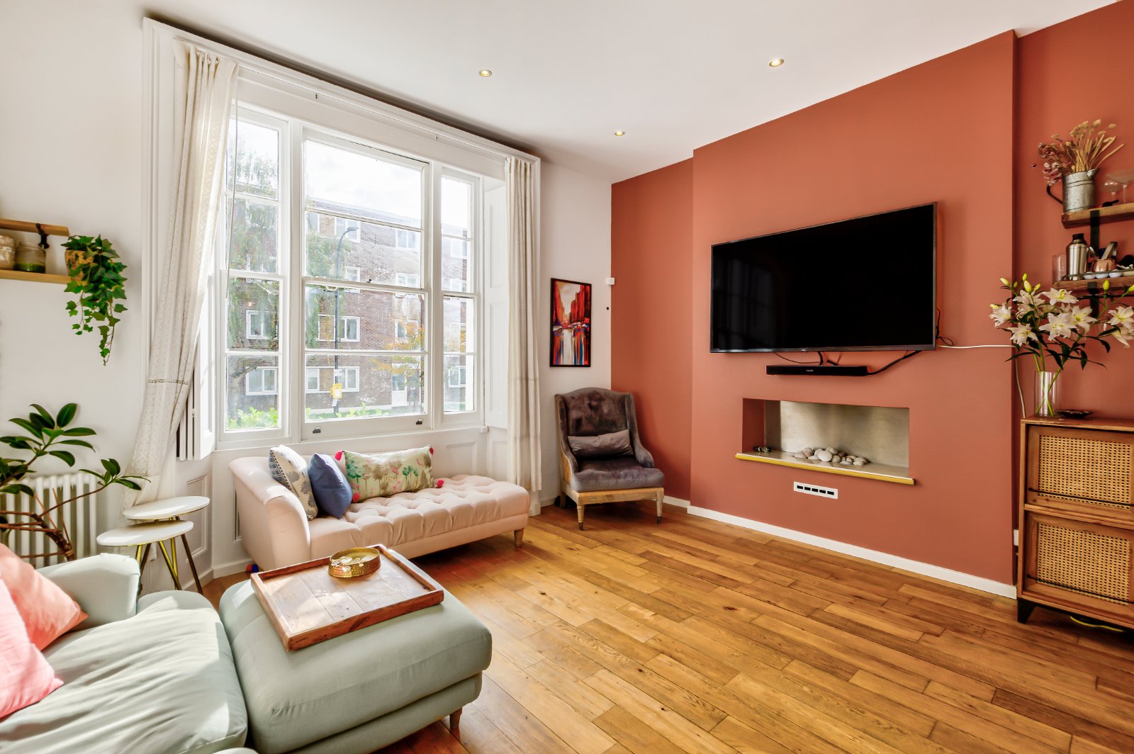 3 bedroom flat for sale 0