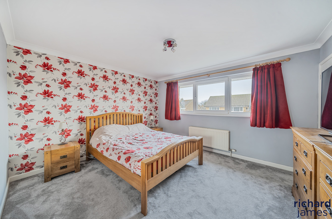 Photos of Sutton Park, Blunsdon, Wiltshire SN26 66498311 PrimeLocation