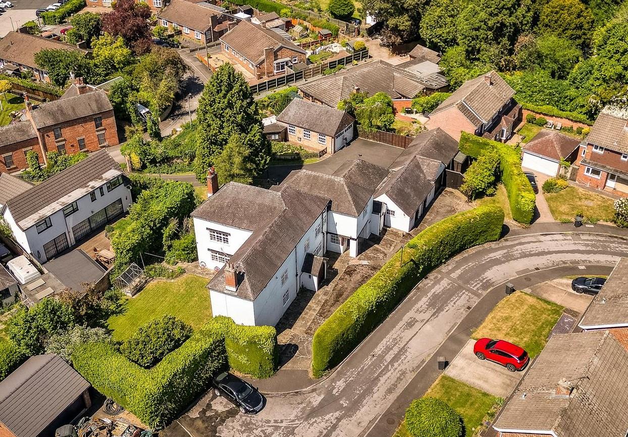 5-bed house on 24, School Lane, Derby, £800,000