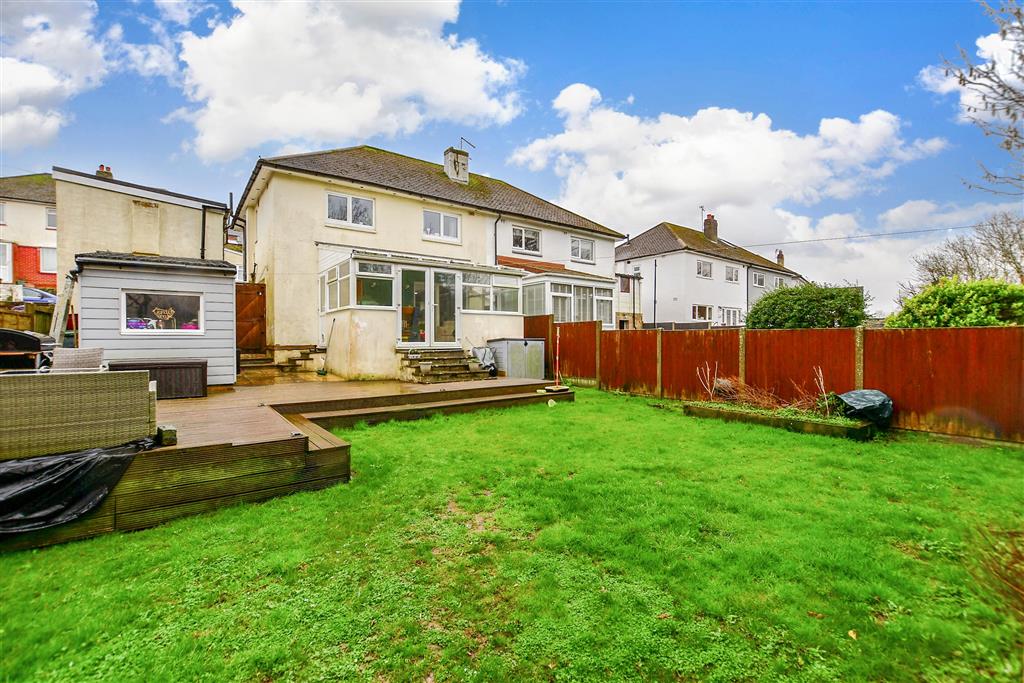 Photos of Markland Road, Elms Vale, Dover, Kent CT17 40599996