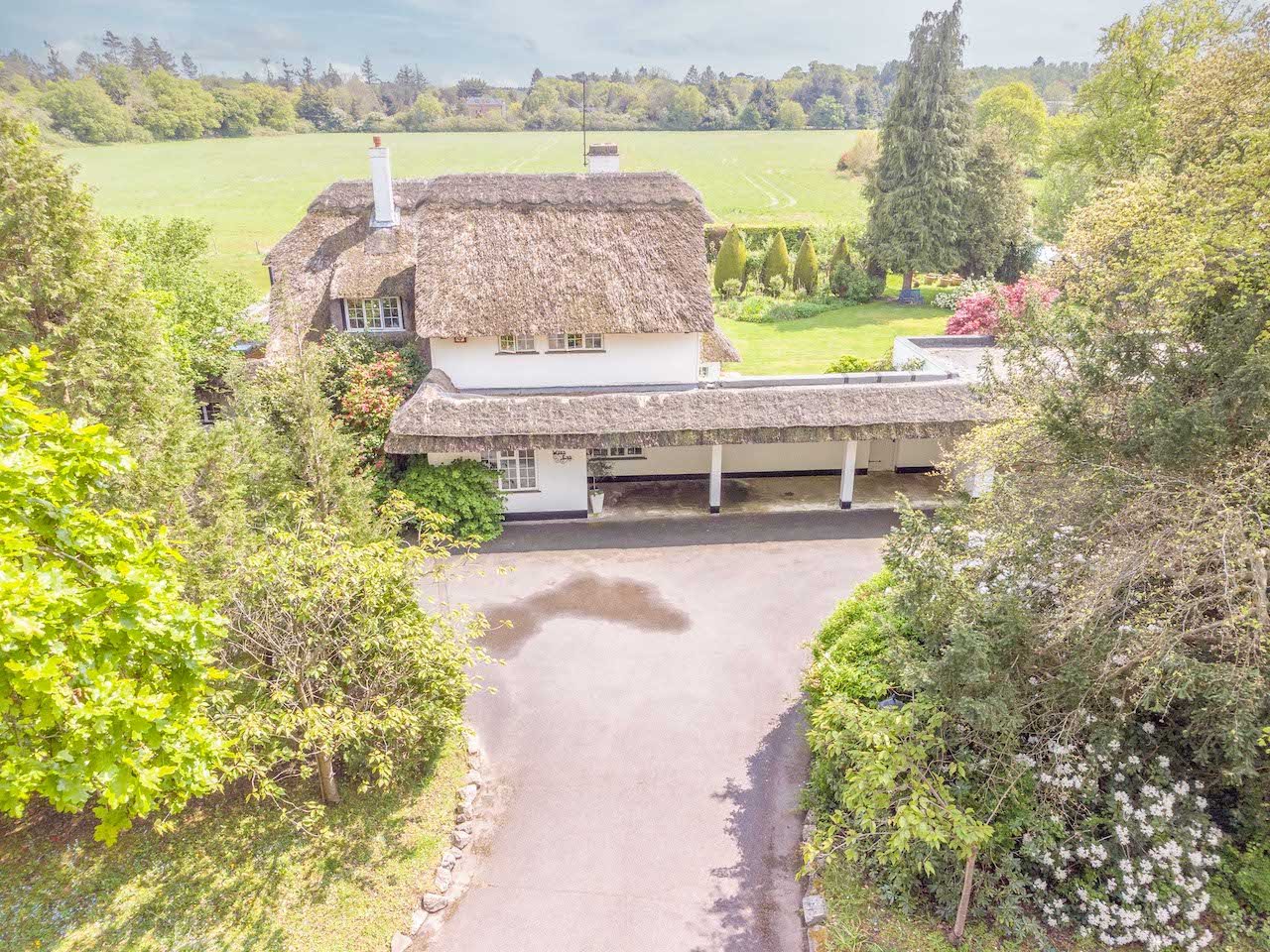 4 bedroom detached house for sale 0