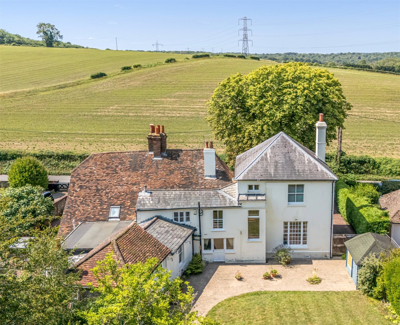 5 bedroom detached house for sale 0