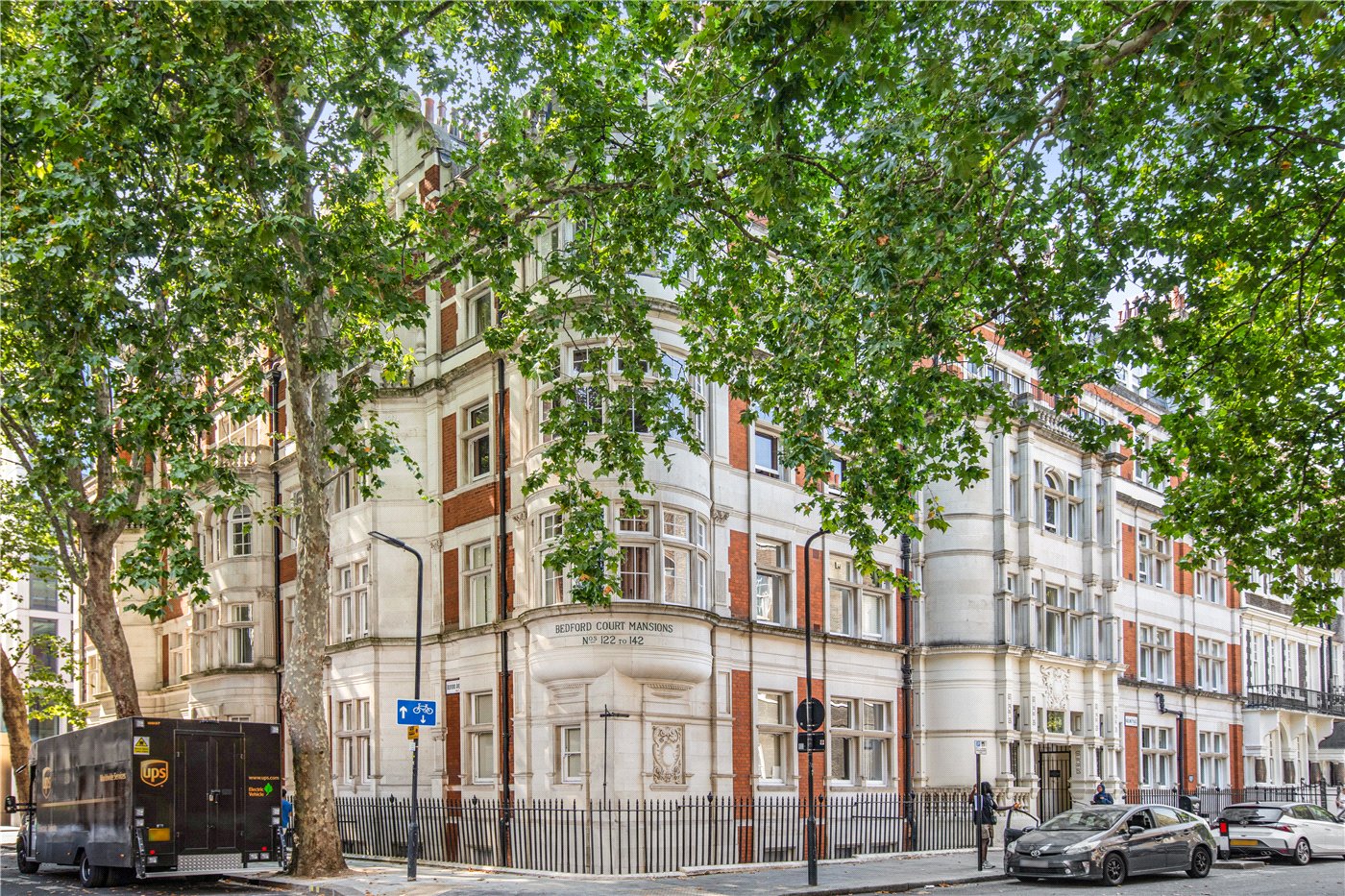 Flat 124, Bedford Court Mansions,, Adeline Place, London photo 4