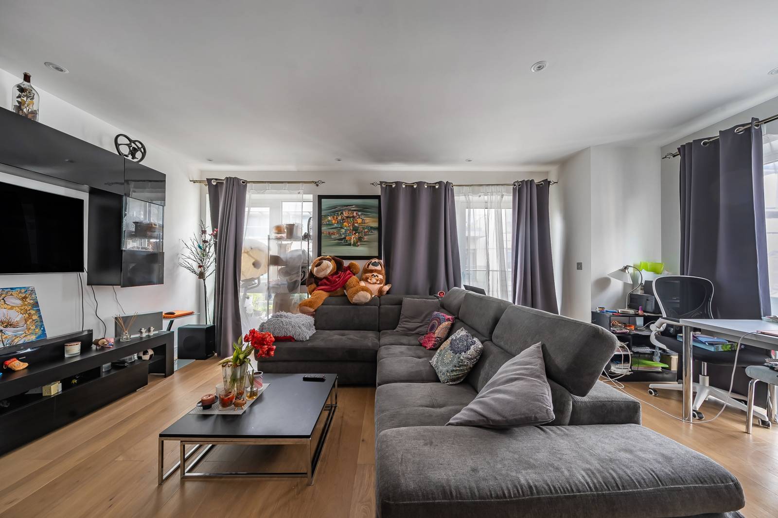 2 bedroom flat for sale 0