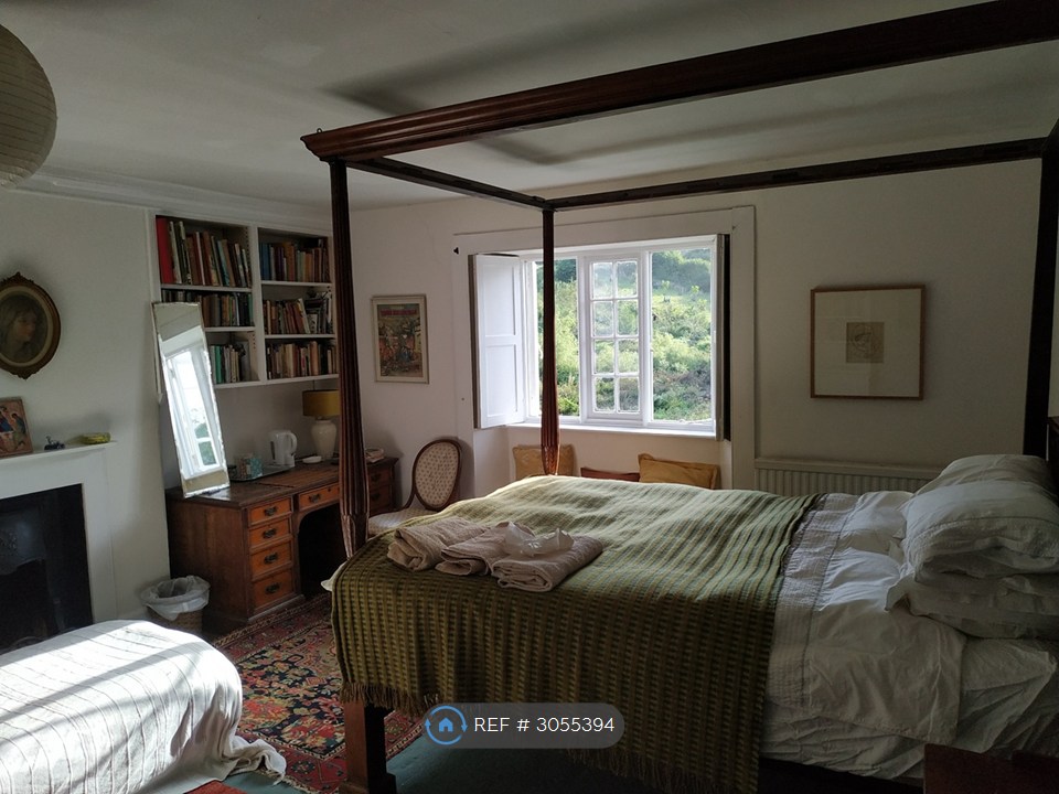 Merriott House Powerstock, Bridport, Bridport photo 3