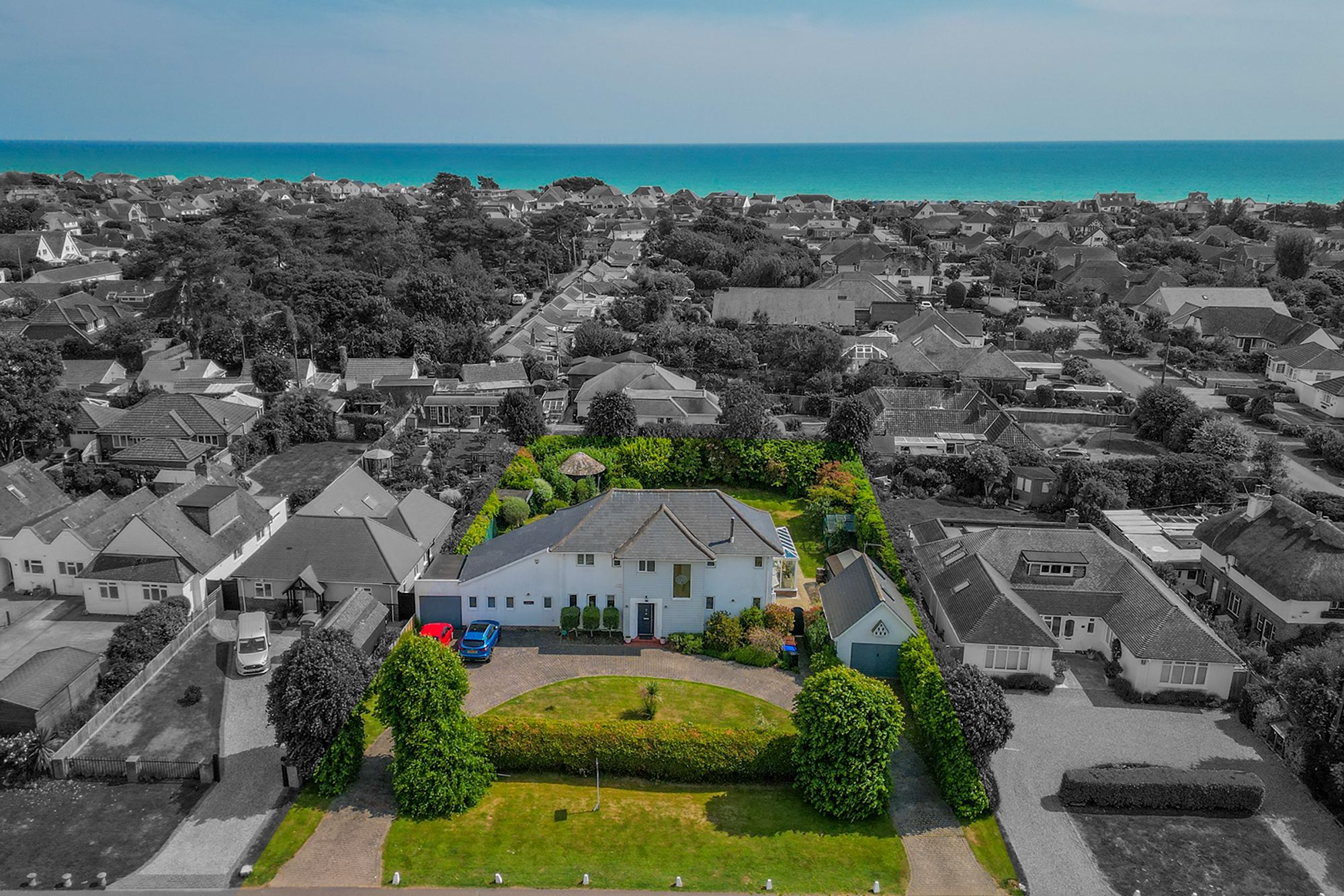 5 bedroom detached house for sale 0