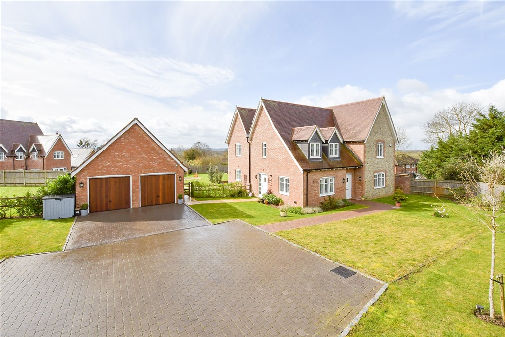 4-bed house on Vicarage Fields Linton, Maidstone, £792,500