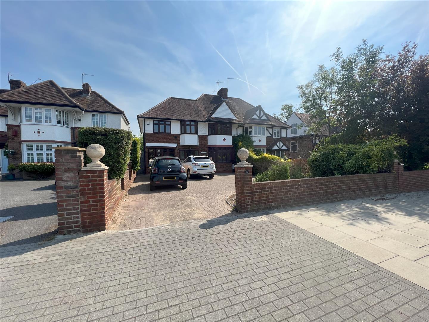 5 bedroom semi-detached house for sale 0