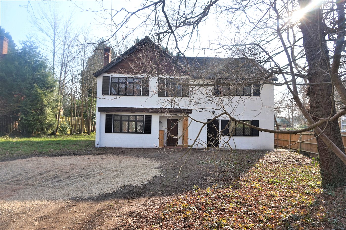 6 bedroom detached house for sale 0