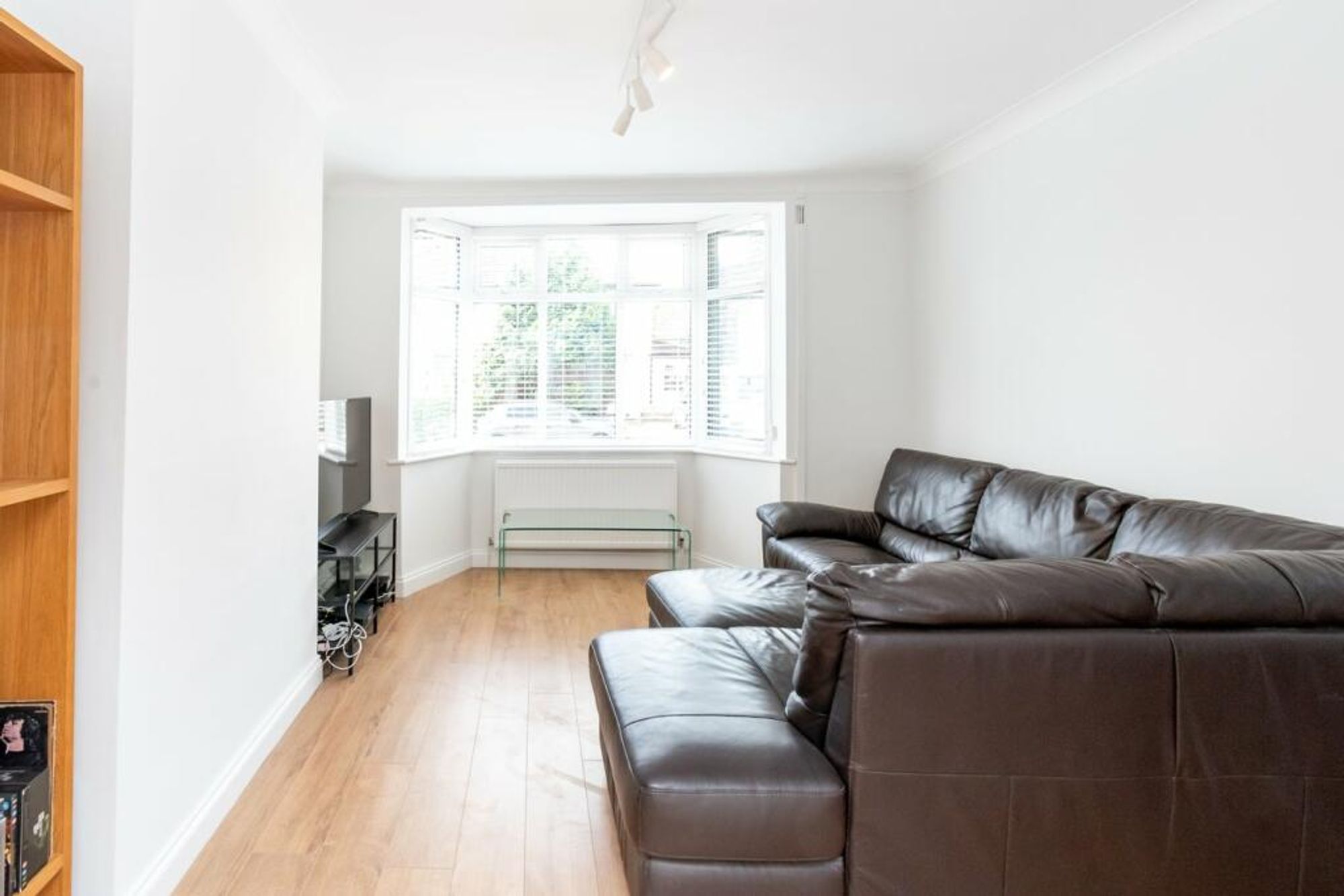 3 Elm Road, Warrington photo 2