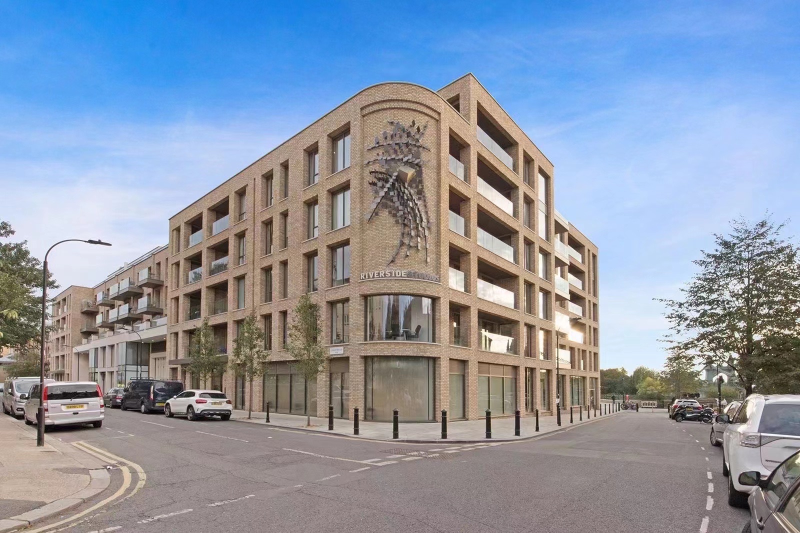 2 bedroom flat for sale 0