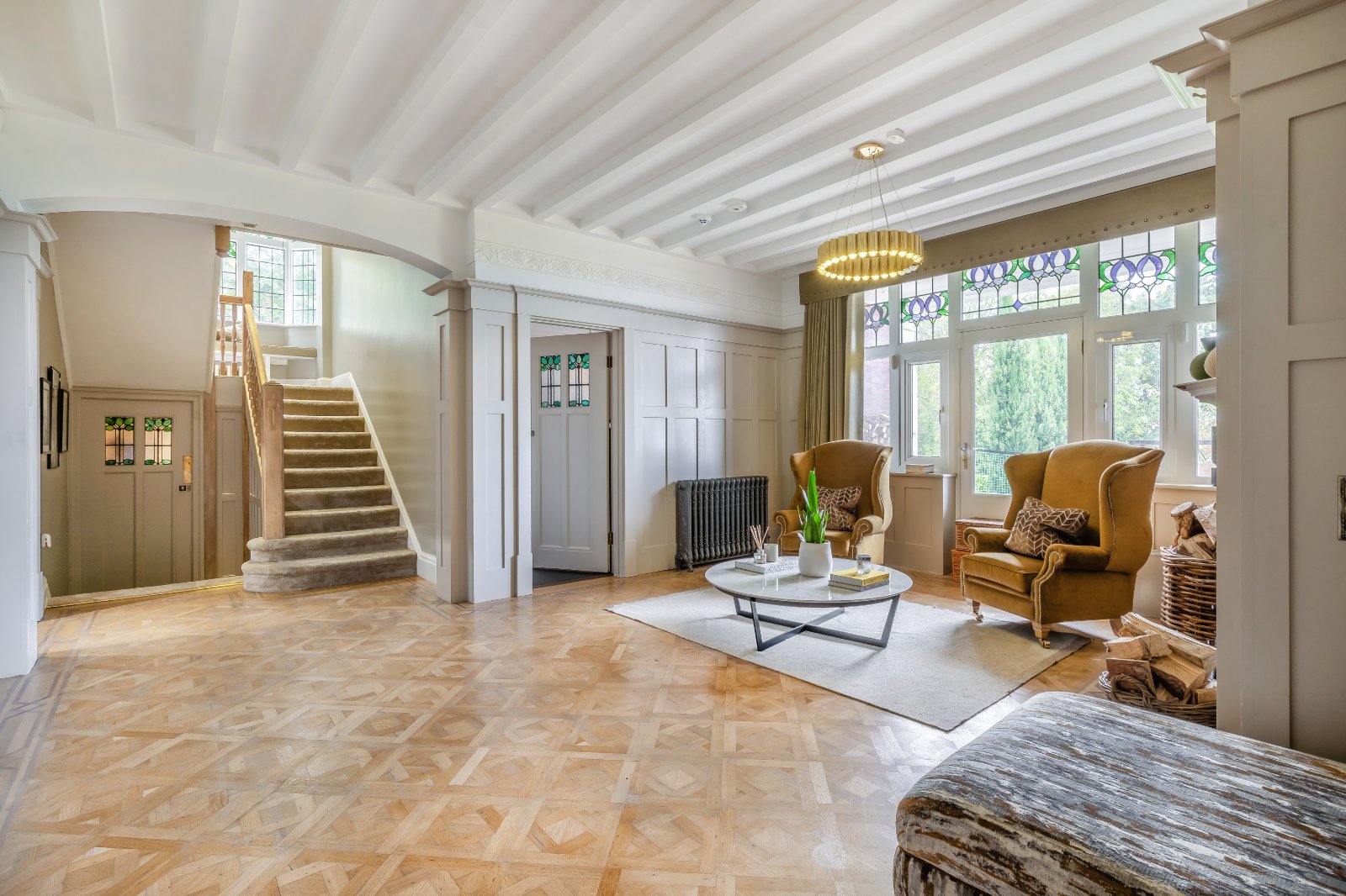 6 bedroom detached house for sale 0