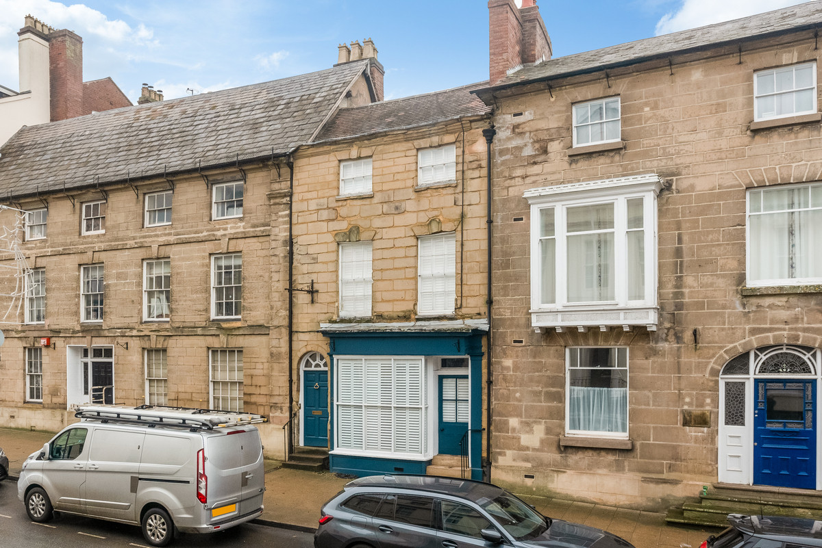 5-bed house on 27, Jury Street, Warwick, £900,000