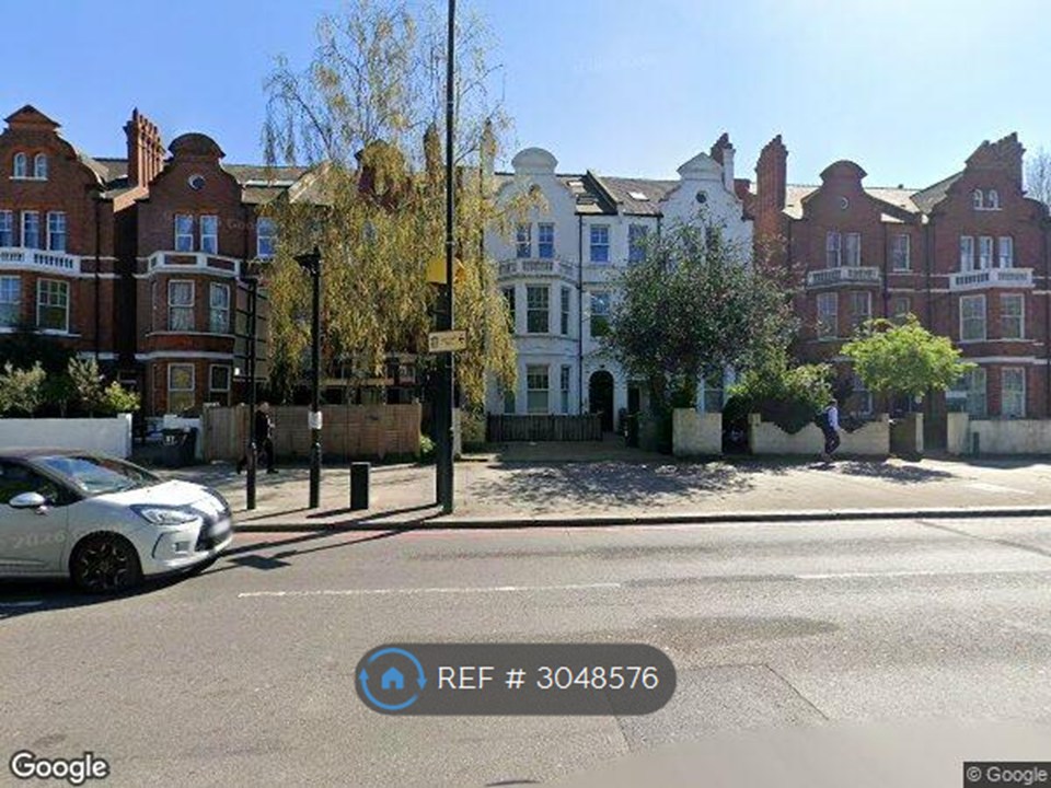 Flat, Clapham Common South Side, London photo 2