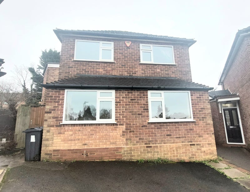 Wychall Park Grove, Birmingham photo 3