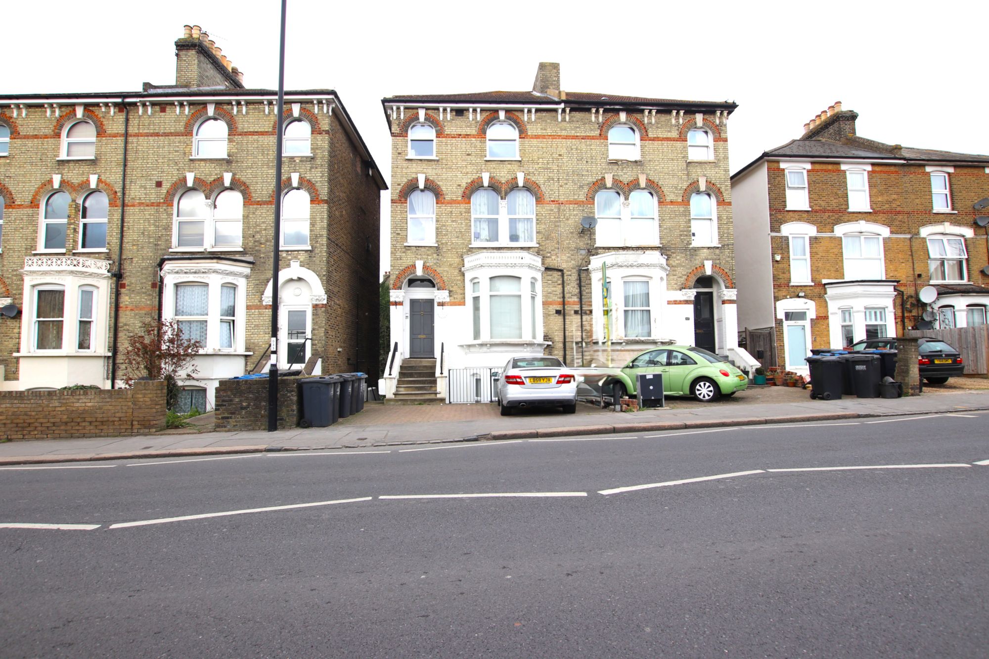 Flat 3, 163 Selhurst Road, London photo 5