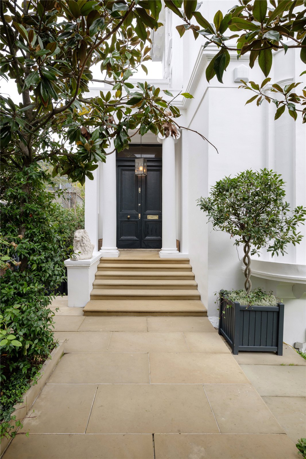 6 bedroom semi-detached house for sale 0