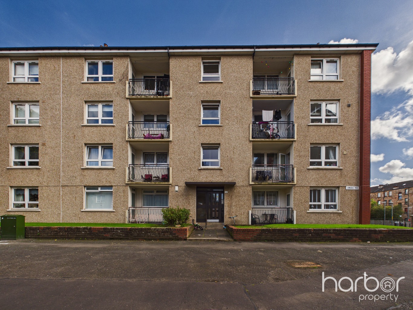 2 bed flat for sale