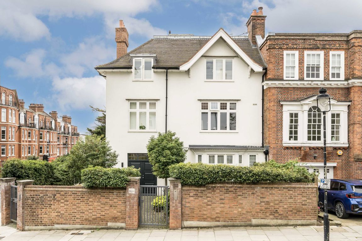Flat in LONDON