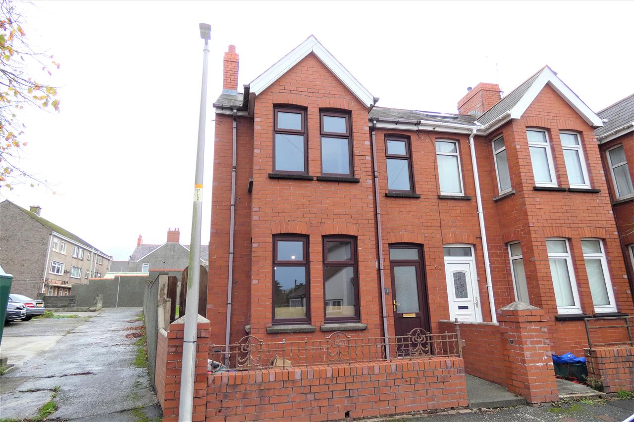 Photos of Hayston Avenue, Hakin, Milford Haven SA73 63293917