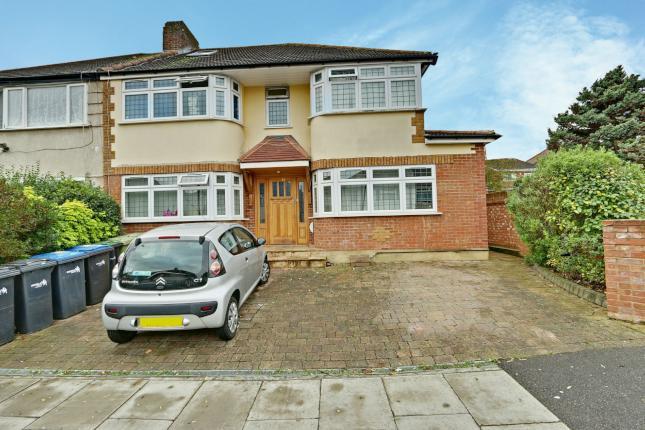 3 bedroom flat for sale
