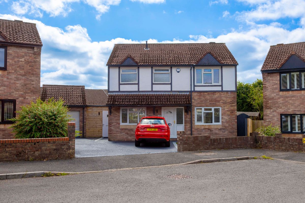 4-bed house on 15 Shire Court, Treharris, £375,000