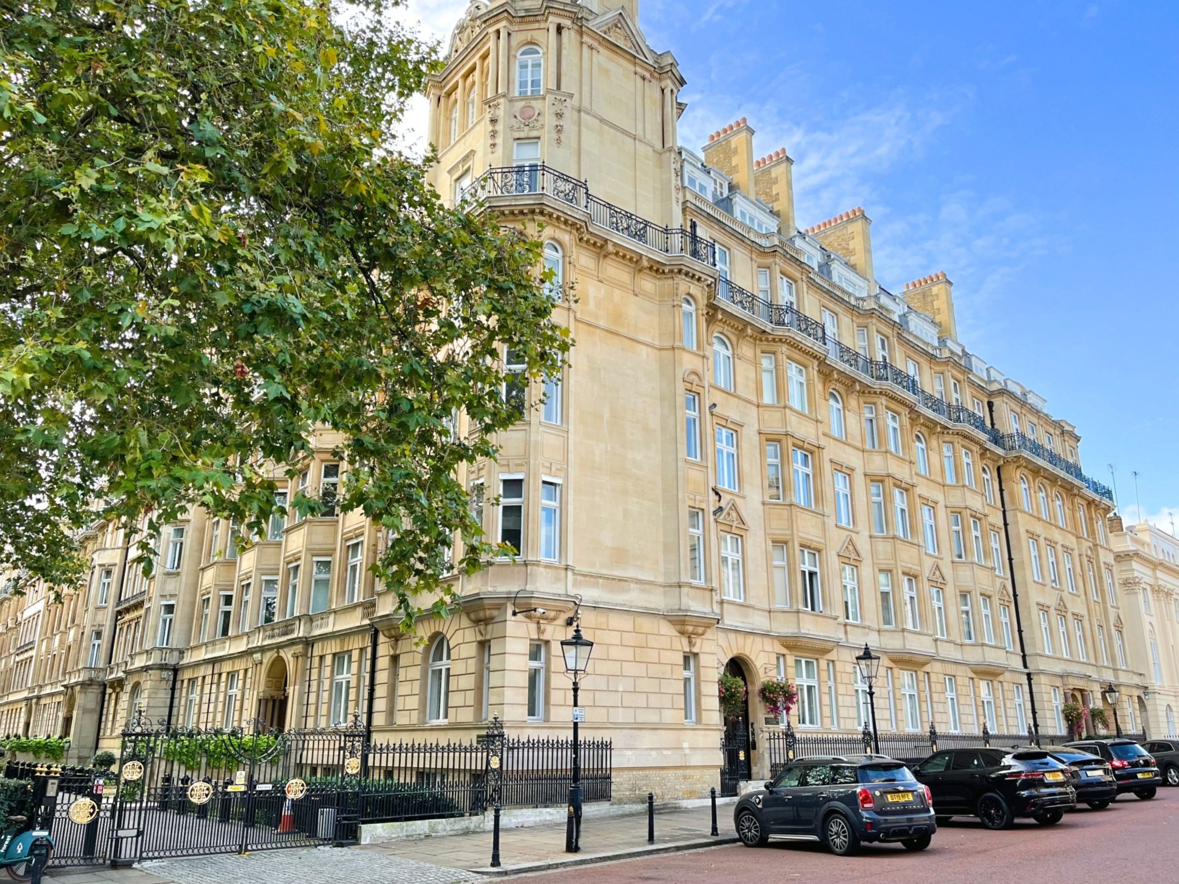 Flat 50, Harley House, London photo 3