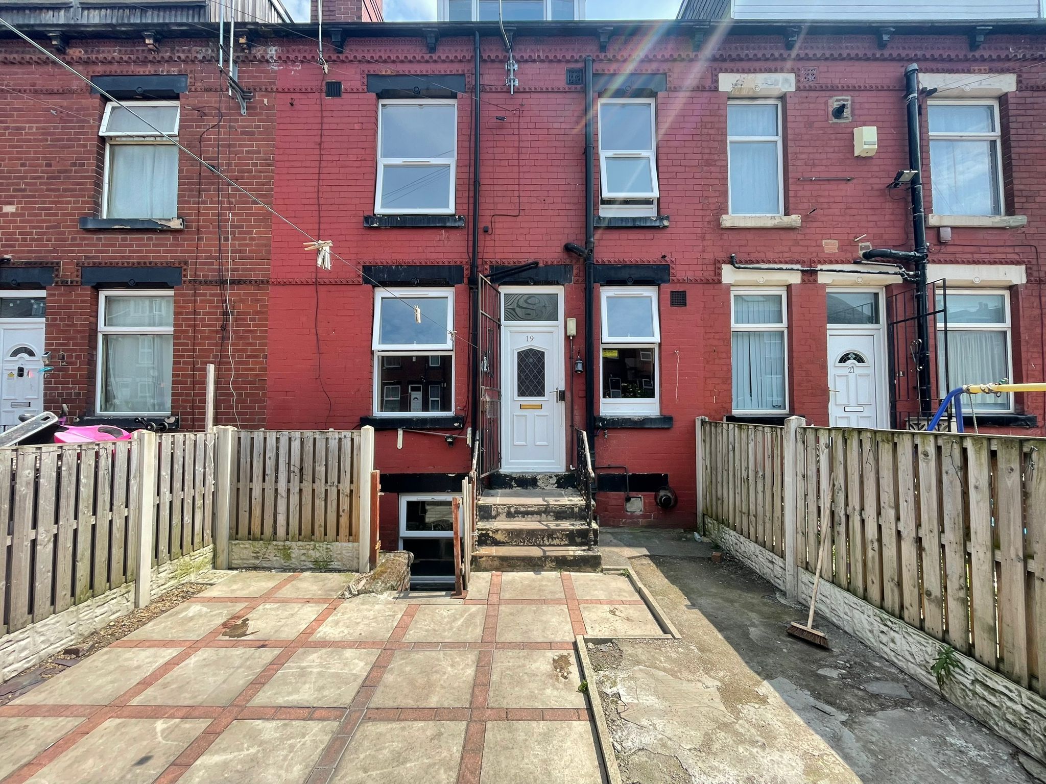 19 Westbourne Avenue, Leeds photo 2