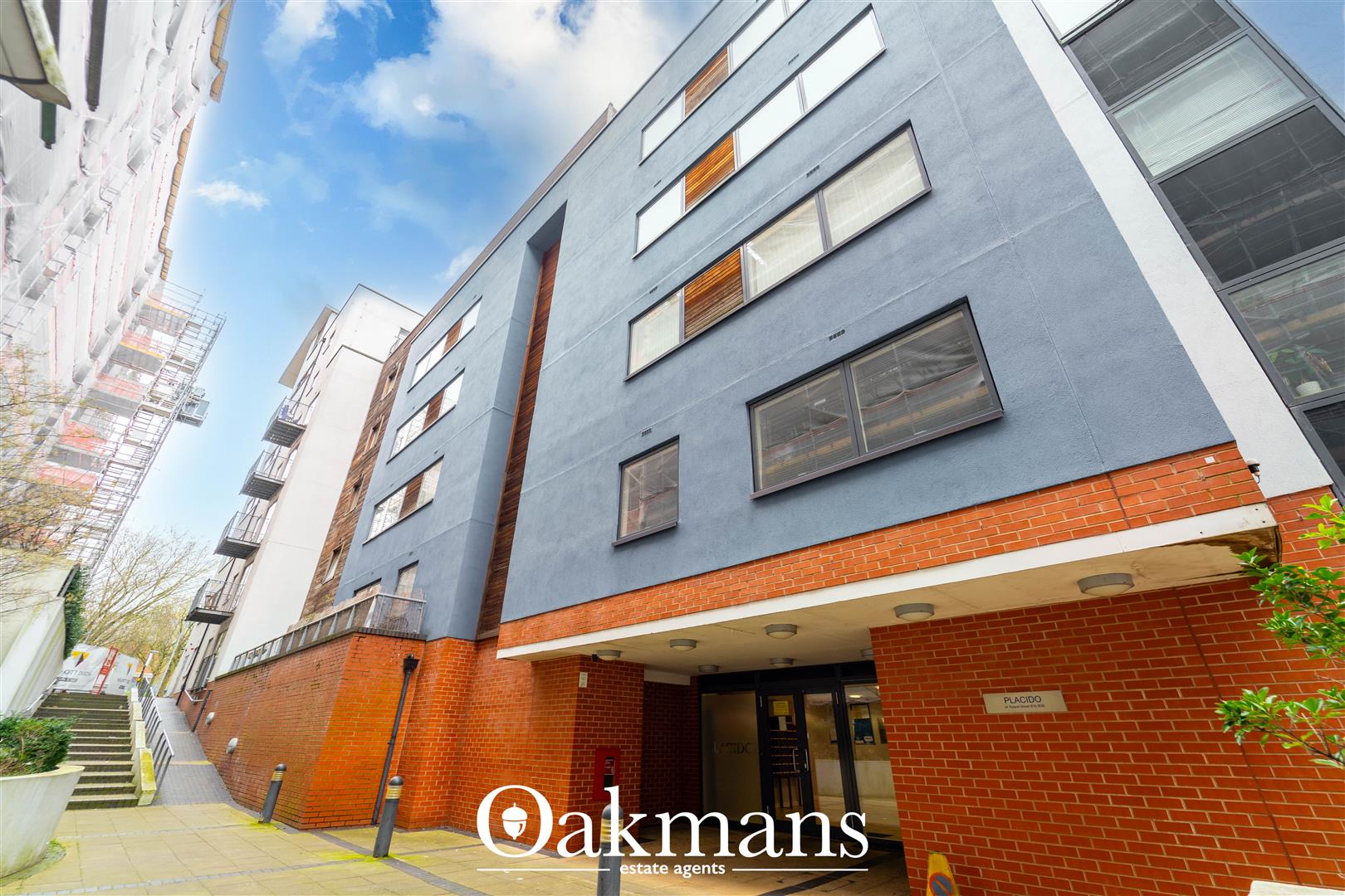 2 bed flat for sale