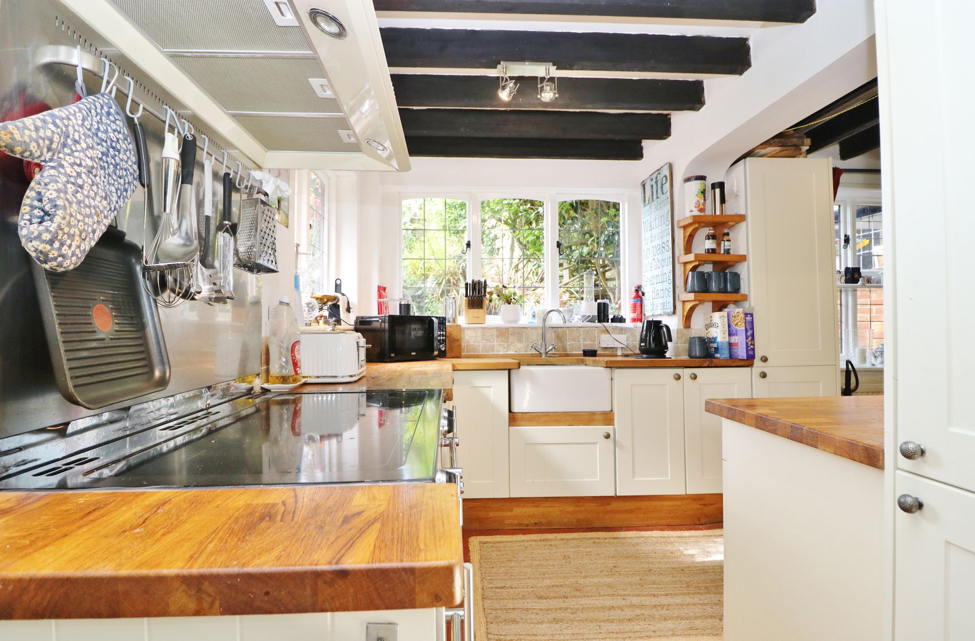 5 bedroom detached house for sale 0