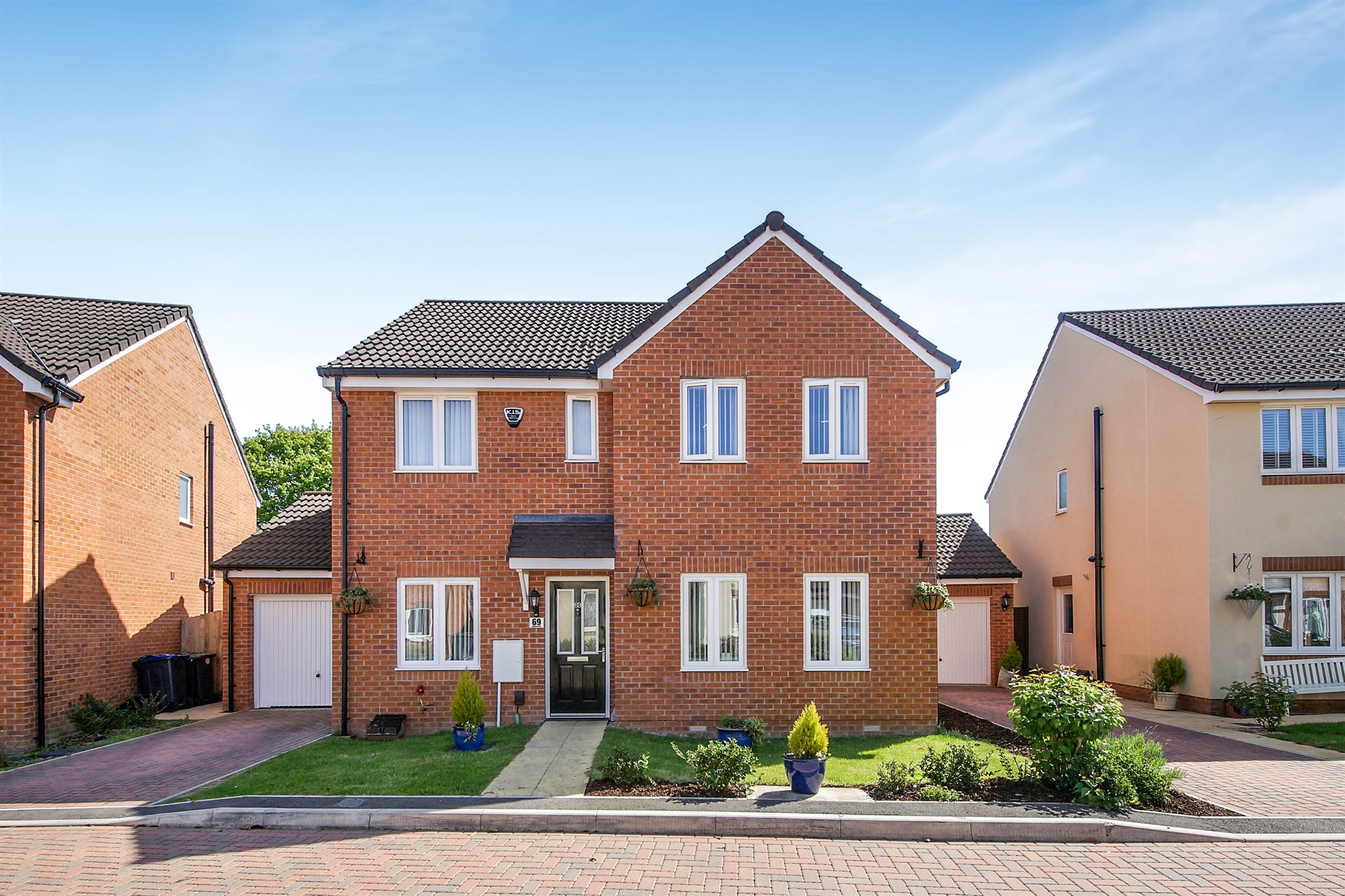 Free property report 69 Damask Way, Warminster, BA12 9PP Chimnie