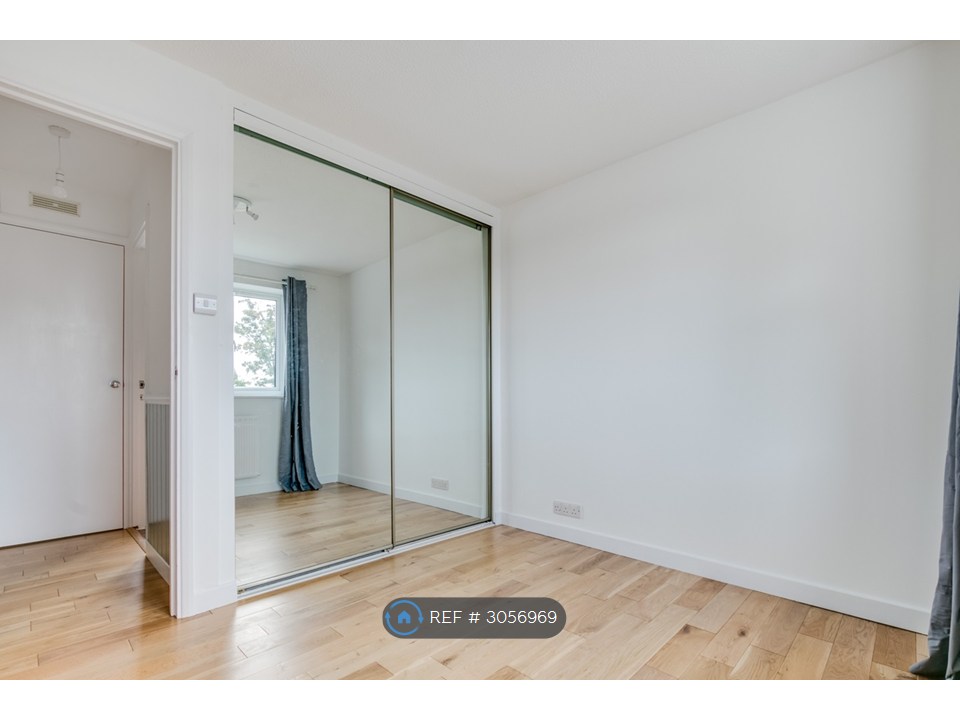 A Rookwood Avenue, Wallington photo 5