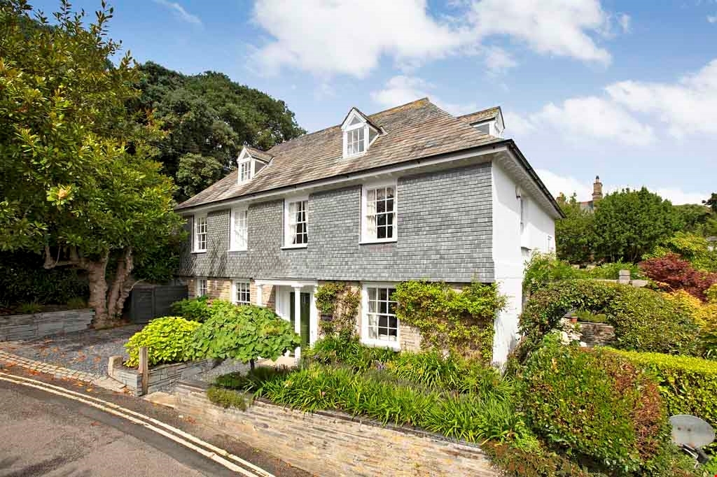 5 bedroom semi-detached house for sale 0