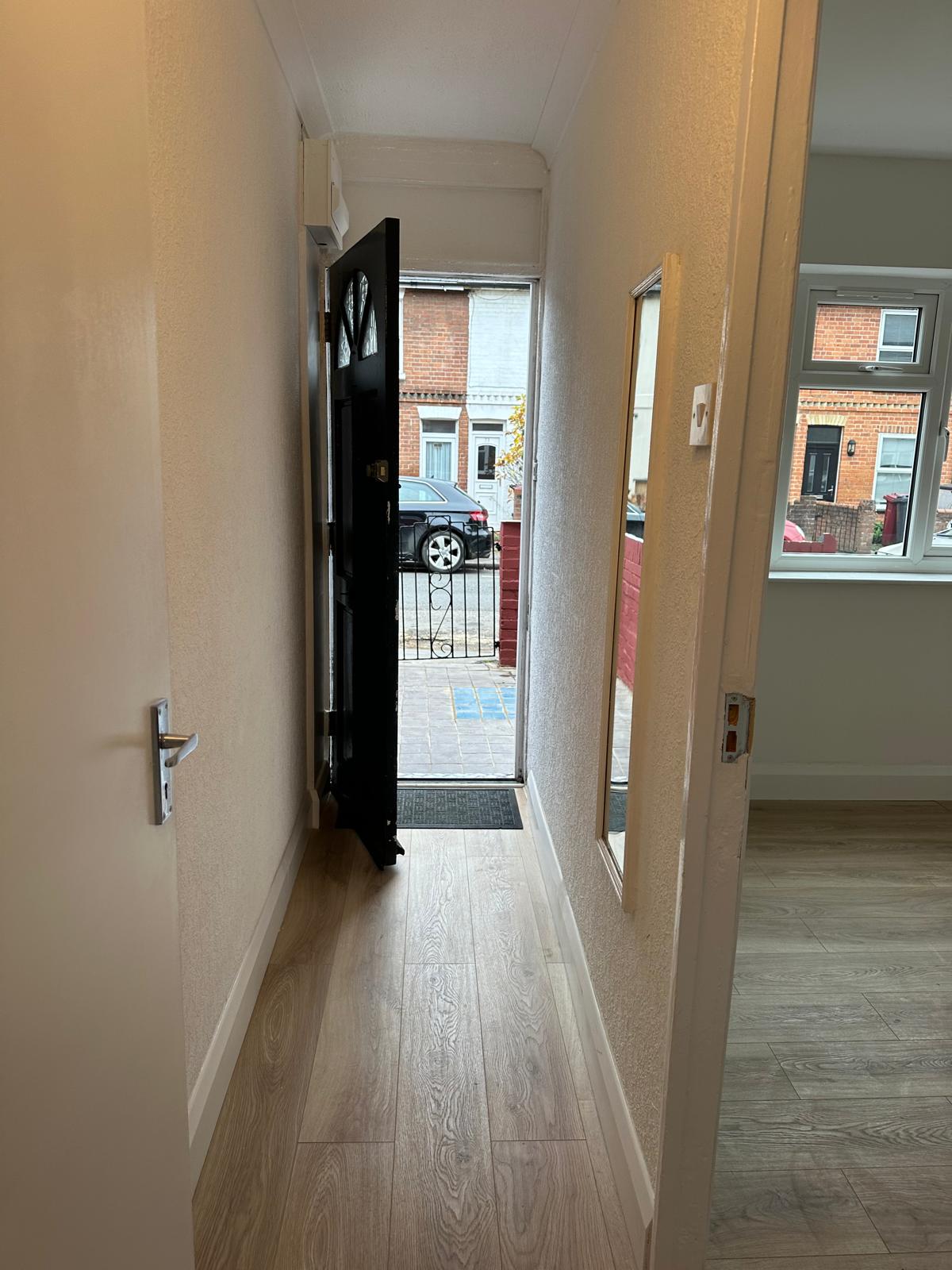 80, CUMBERLAND ROAD , READING photo 2