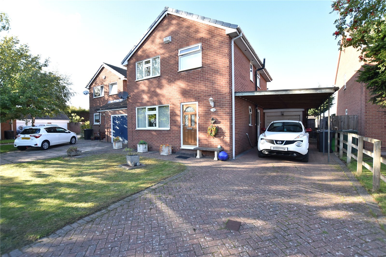 24, Oakdale Meadow, West Yorkshire photo 3