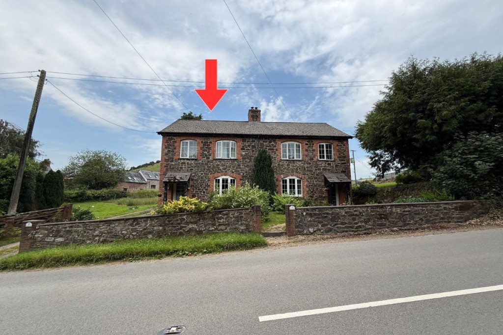 2 Grants Cottages, Higher Grants, Dulverton photo 3