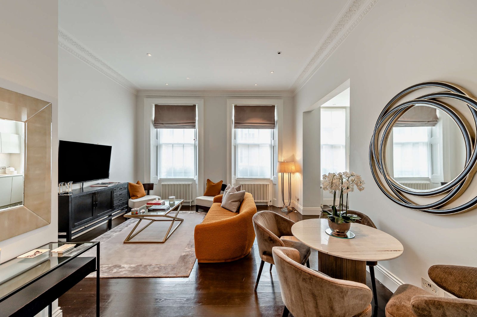 3-bed flat on Flat G, 14, Chesham Place, London, £7,800/mo