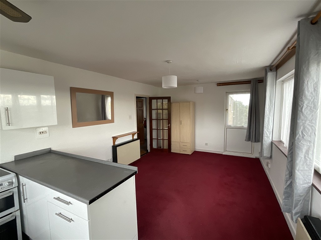 Polsteads, Basildon photo 4