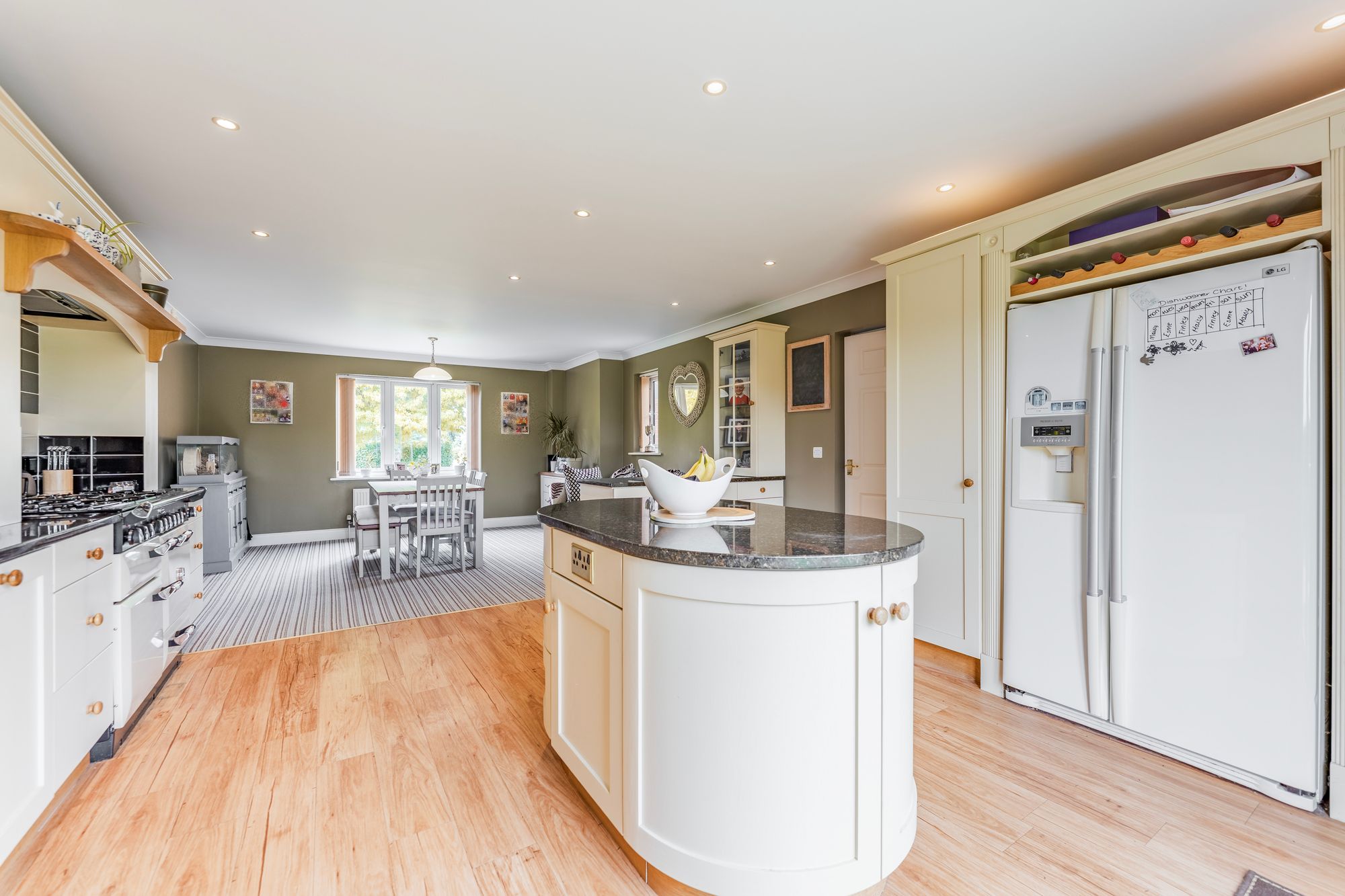 4 Pipers Gardens, Diss photo 3
