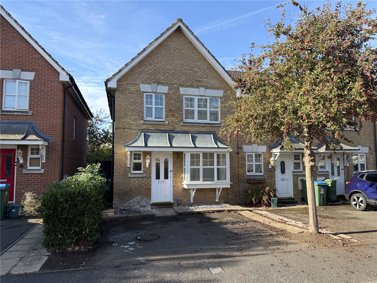 42, Friarscroft Way, Buckinghamshire photo 2