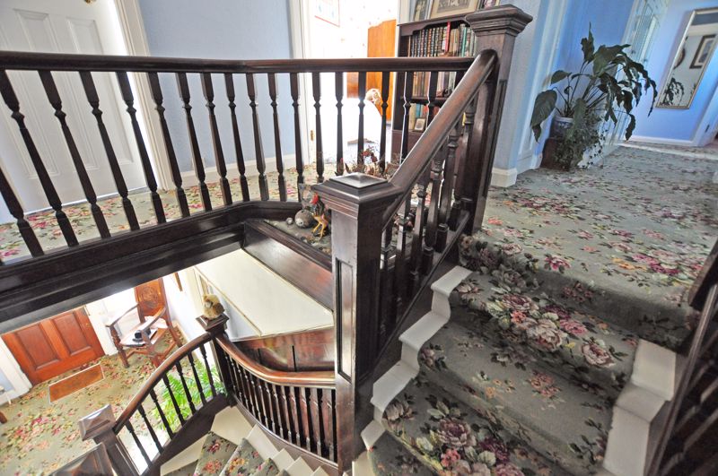 Photos of Beautiful Family House, Ridgeway, Newport NP20 61725786